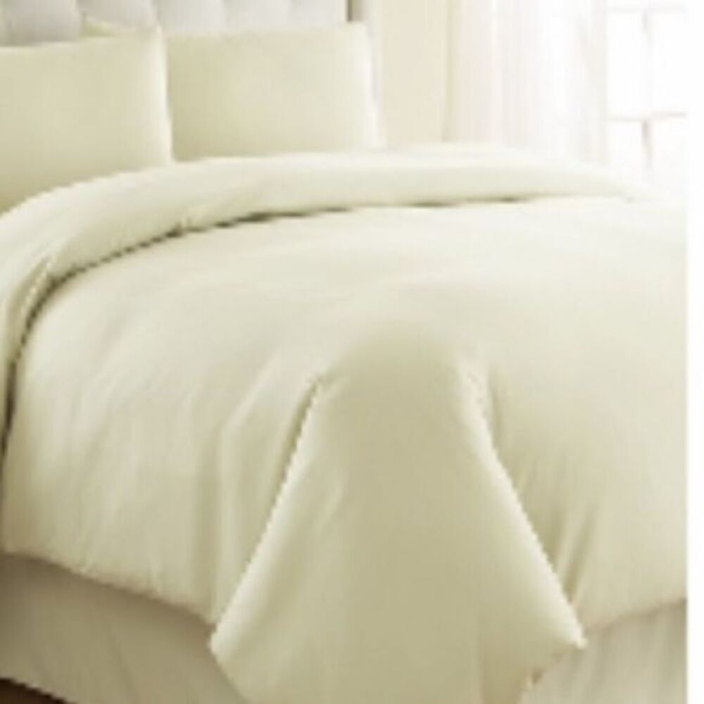 NWT Full/ Queen  Duvet Cover Set 3 Piece